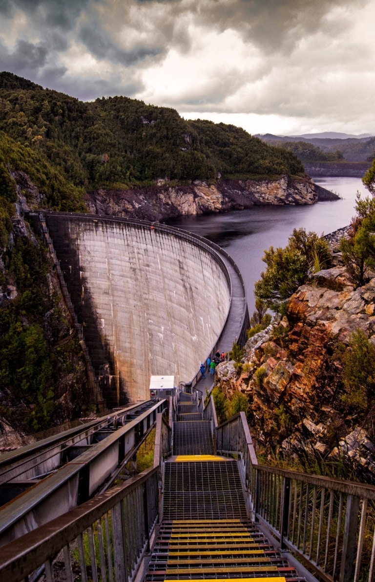 Gordon Dam, Strathgordon, Tasmania © Tourism Tasmania