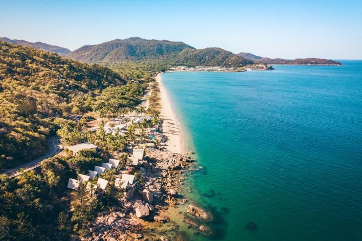 Base Hostel, Magnetic Island, Townsville, QLD © Tourism and Events Queensland 