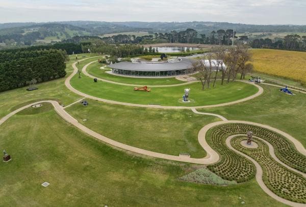 Merricks, Pt. Leo Estate, Mornington Peninsula, VIC © Tourism Australia