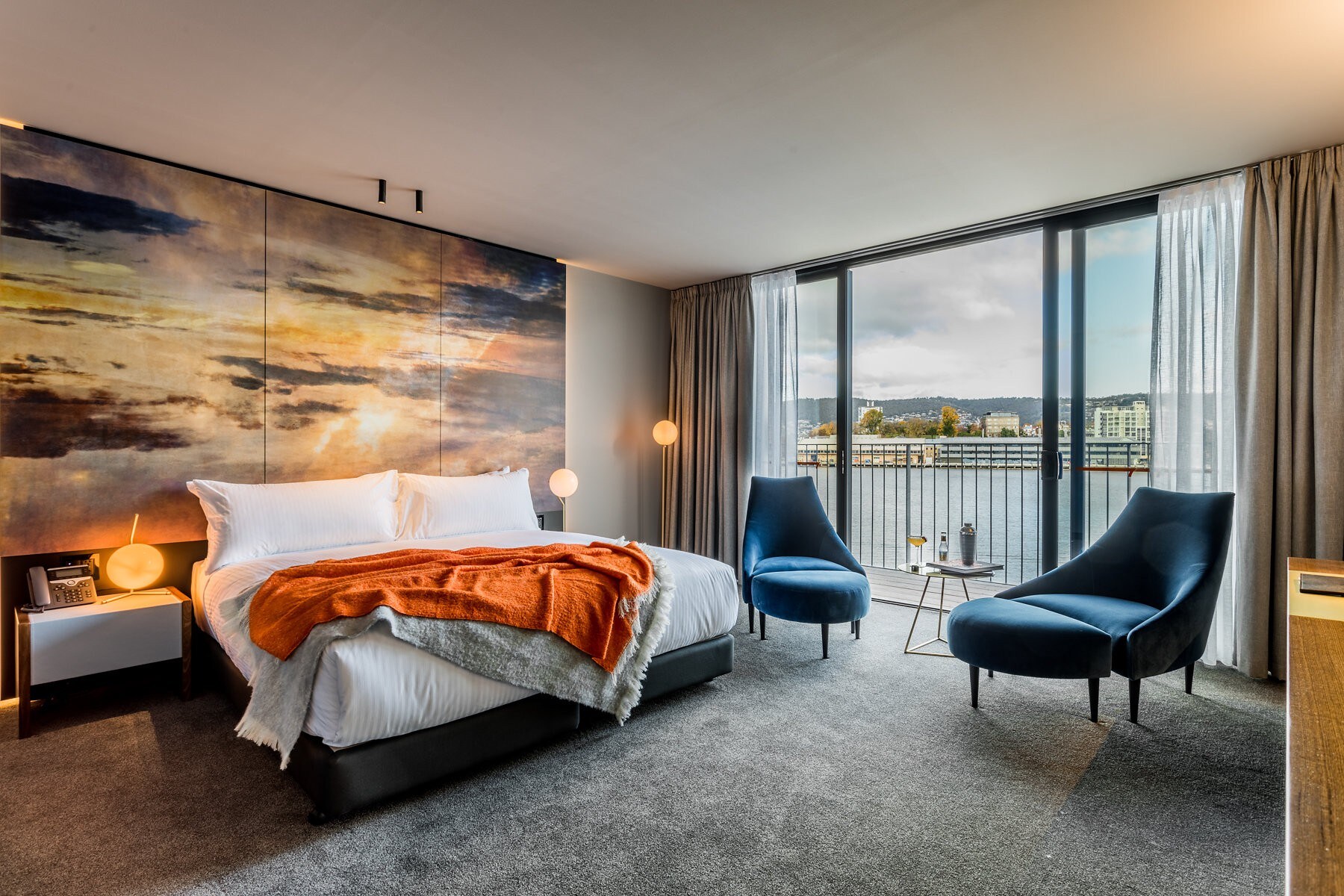 A bedroom at MACq01 Hotel in Hobart © MACq01