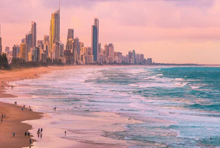 Miami-North Burleigh Lookout, Gold Coast, QLD © Tourism and Events Queensland