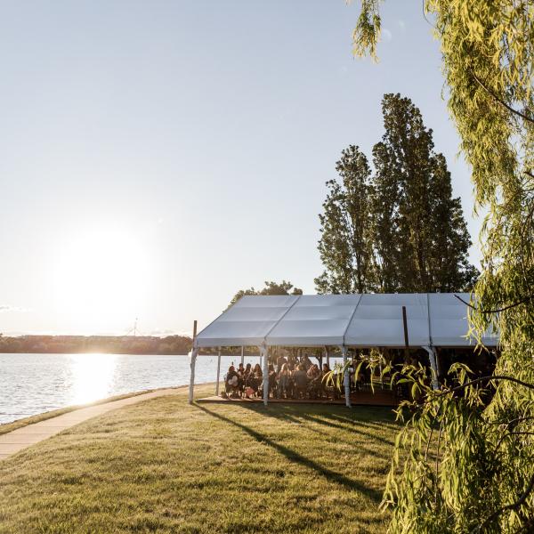 Coucher de soleil à l'Armada Outdoor Bar à Canberra © The Boat House