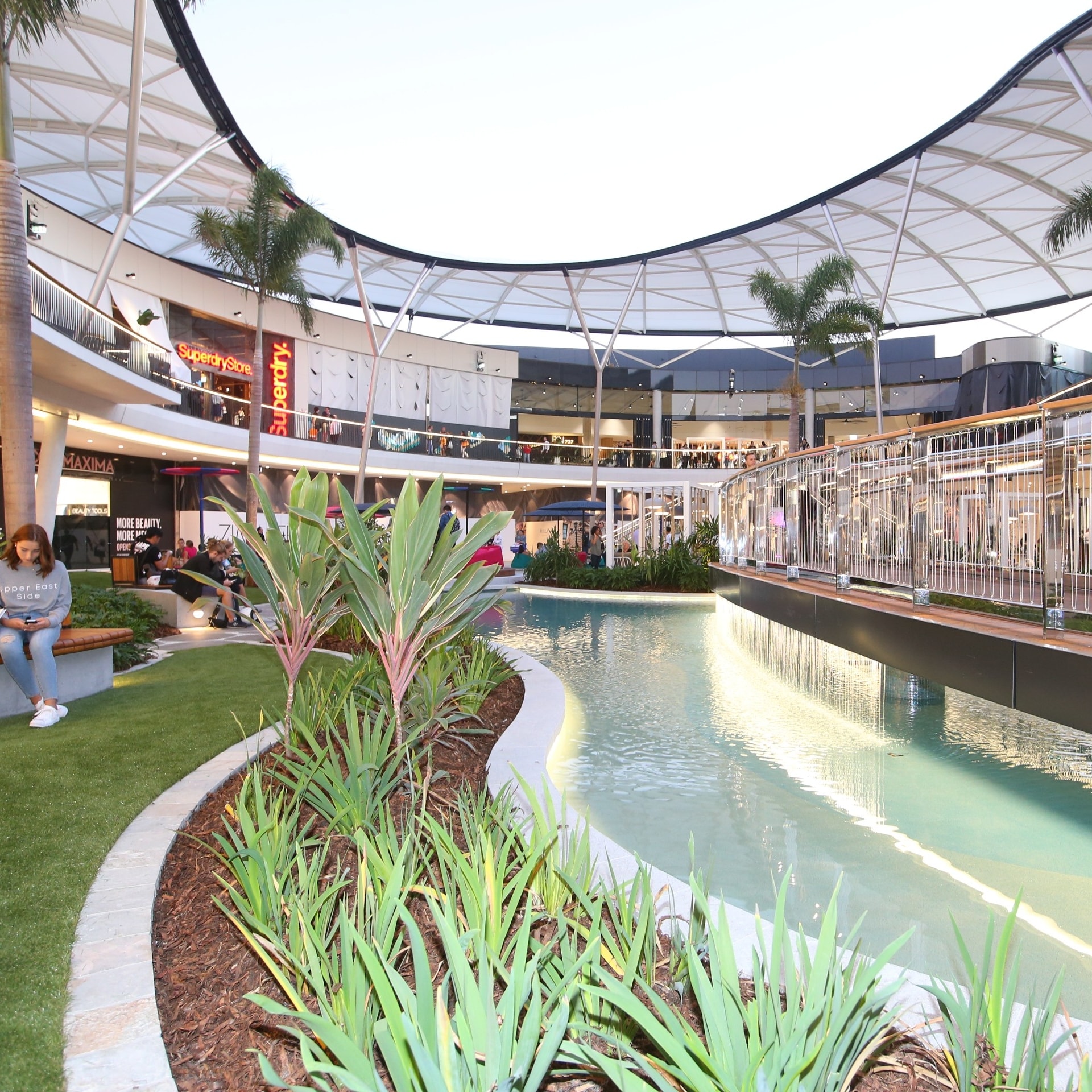  Photo de l'intérieur du centre commercial Pacific Fair © Destination Gold Coast