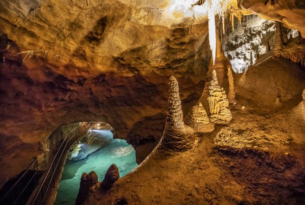 Jenolan Caves, Blue Mountains, NSW © Destination NSW