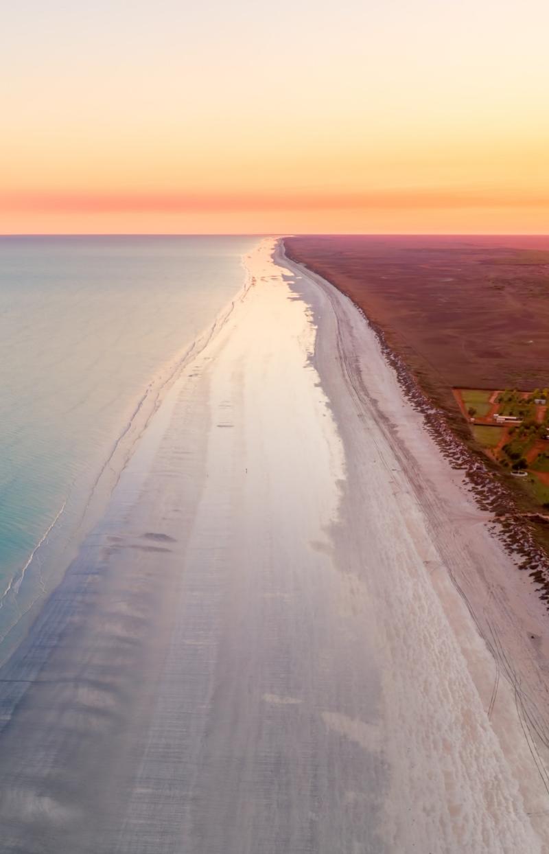 Eighty Mile Beach, Australie Occidentale © Australia's North West, CJ Maddock (@awaywithcj)