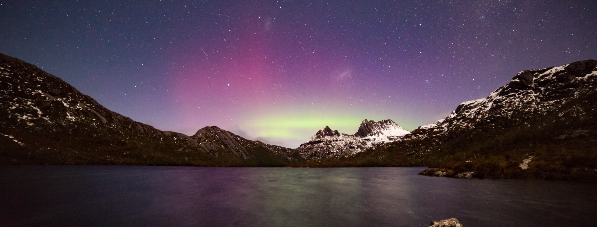 Aurora Australia, Cradle Mountain, Tasmanie © Pierre DESTRIBATS