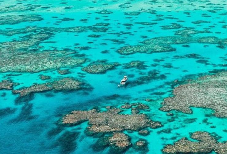 Great Barrier Reef, Queensland © Bruno Maltor