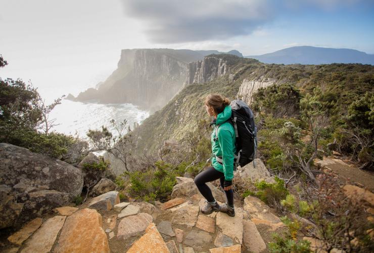 Three Capes Track, Cape Pillar et the Blade, TAS © Stu Gibson/Tasmanian Parks and Wildlife Service