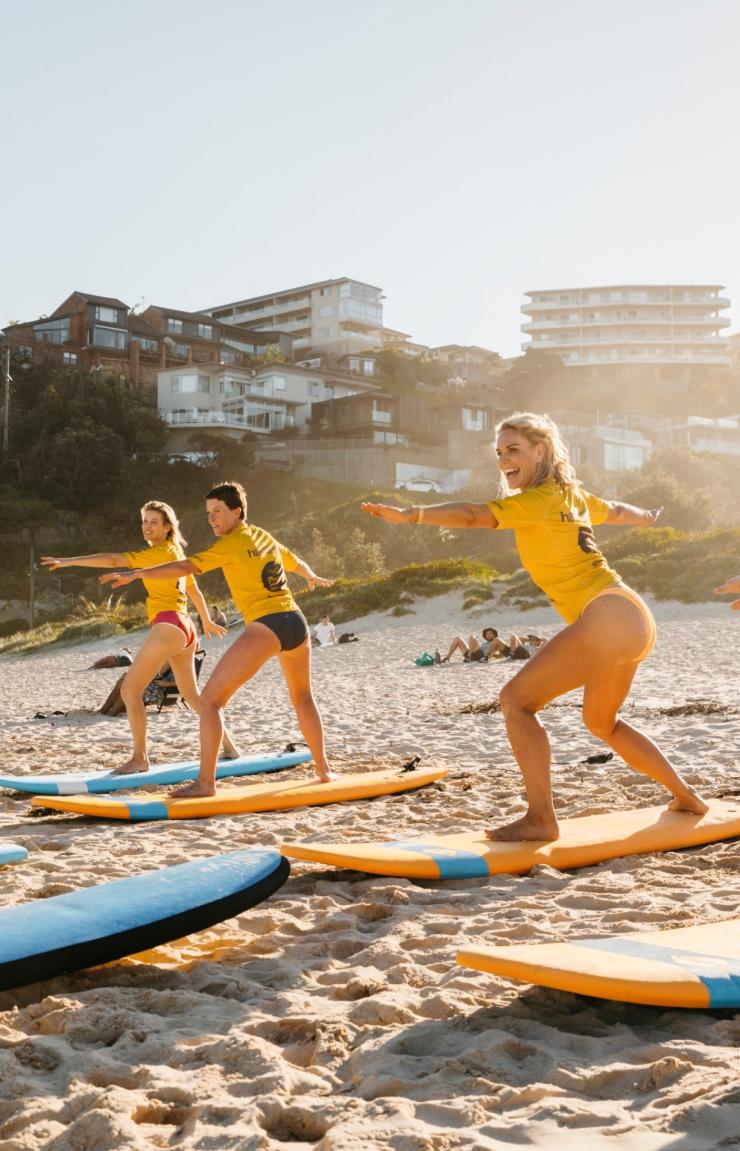 Manly Surf School, Freshwater Beach, Sydney, New South Wales © Destination NSW