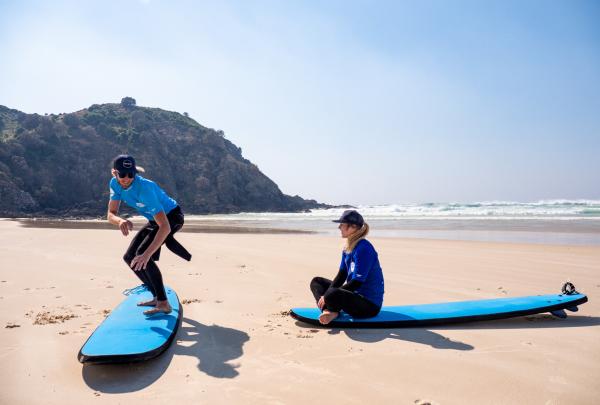 Let's Go Surfing, Byron Bay, Nouvelle-Galles du Sud © Tourism Australia