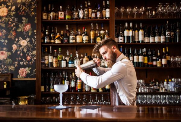 Bartender di Electric Avenue di Brisbane © Brisbane Marketing 