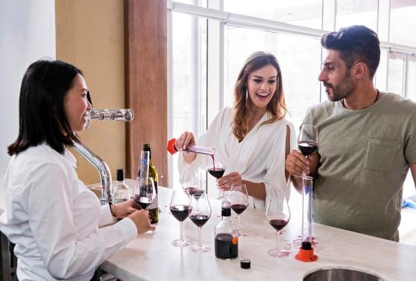 Blend Bar, pengalaman meracik anggur di Jacob's Creek, Barossa Valley, SA © John Montest