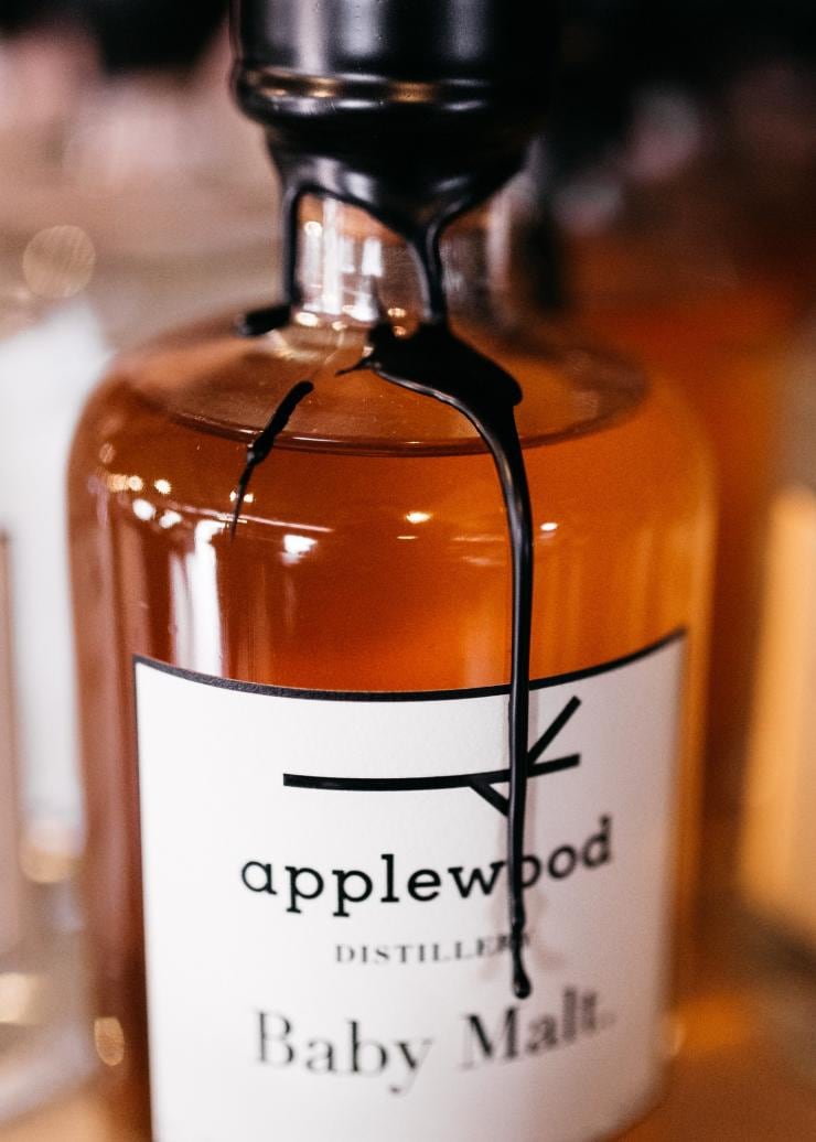 Gin dalam botol dari Applewood Distillery di Adelaide Hills © Erik Rosenberg