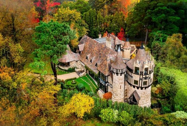 Thorngrove Manor Hotel, Adelaide Hills, South Australia © Thorngrove Manor Hotel