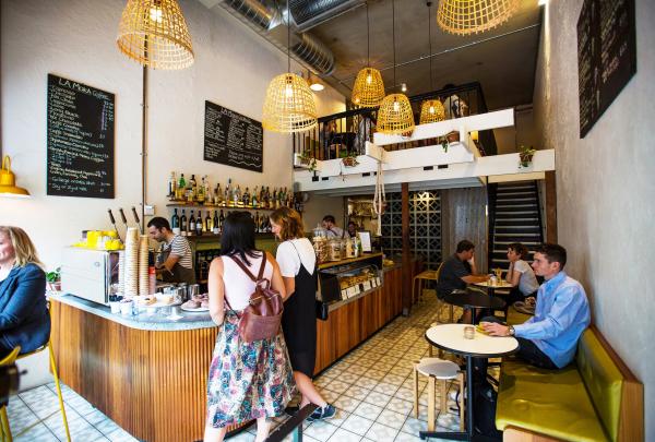 Interno della caffetteria La Moka ad Adelaide © Josie Withers Photography