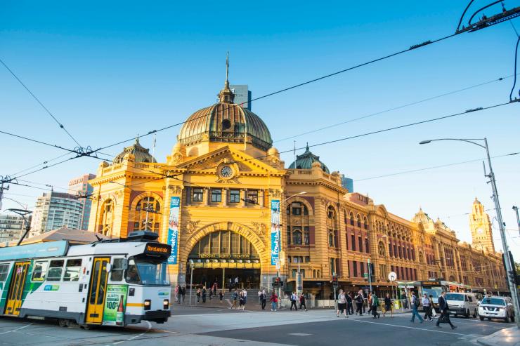 Flinders Street Railway Station, Melbourne, Victoria © Visit Victoria