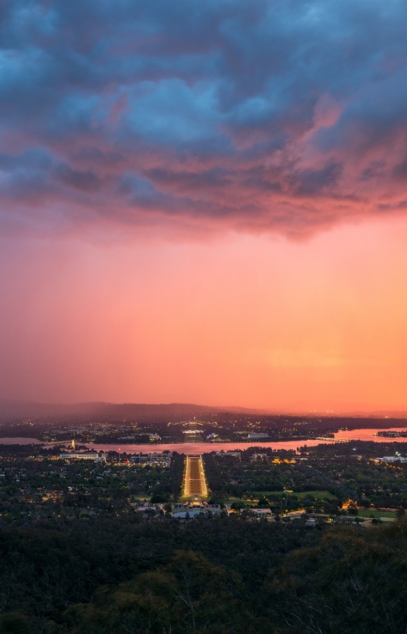Mount Ainslie, Canberra, Australian Capital Territory © Tourism Australia