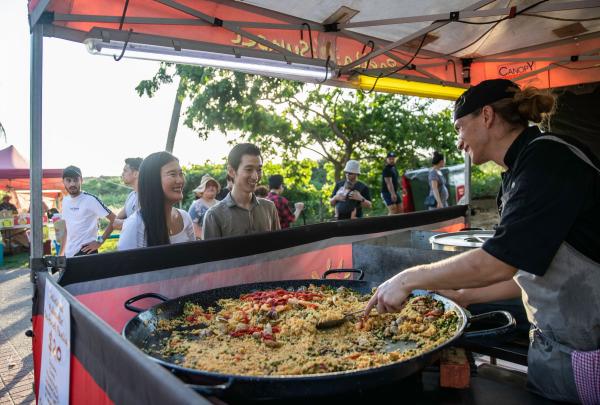 Mindil Beach Sunset Market, Darwin, Northern Territory © Tourism Northern Territory/Helen Orr