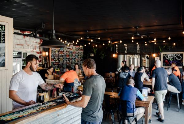  Birreria Black Hops Brewing, Burleigh Heads, Gold Coast, Queensland © Black Hops Brewing