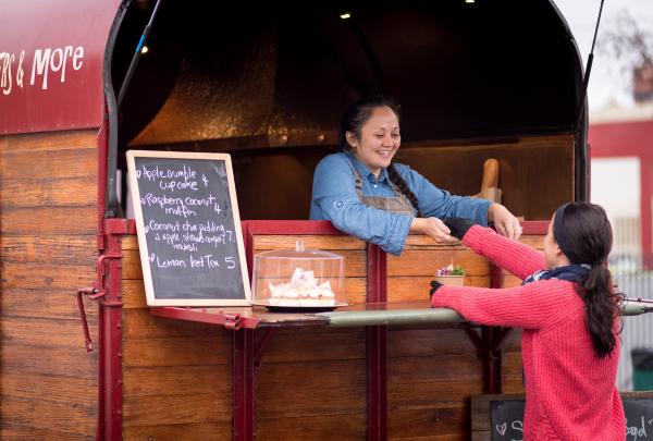 Harvest Launceston Farmers' Market, Launceston, Tasmania © Rob Burnett