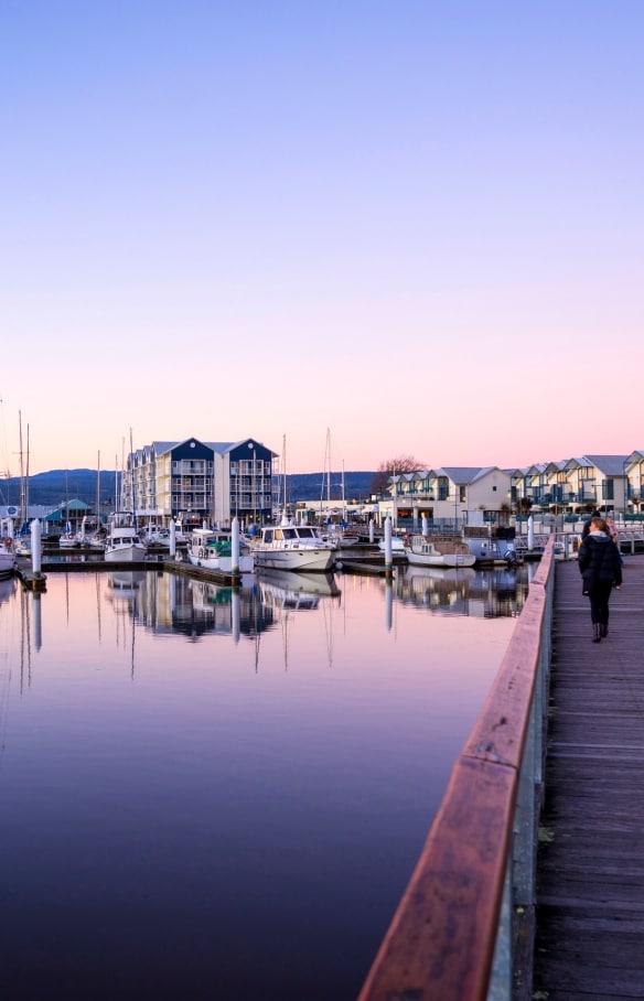 Launceston Seaport Boardwalk, Launceston, Tasmania © Tourism Australia