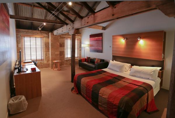 The Henry Jones Art Hotel, Hobart, Tasmania © Graham Freeman, Tourism Australia