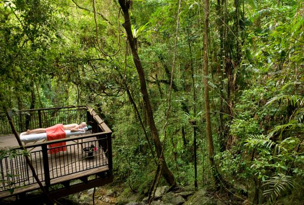 Daintree Eco Lodge and Spa, Daintree, Queensland © Tourism Australia