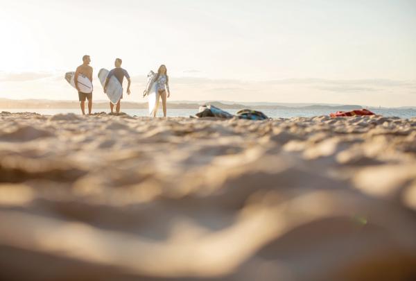 Snapper Rocks, Gold Coast, Queensland © Tourism and Events Queensland