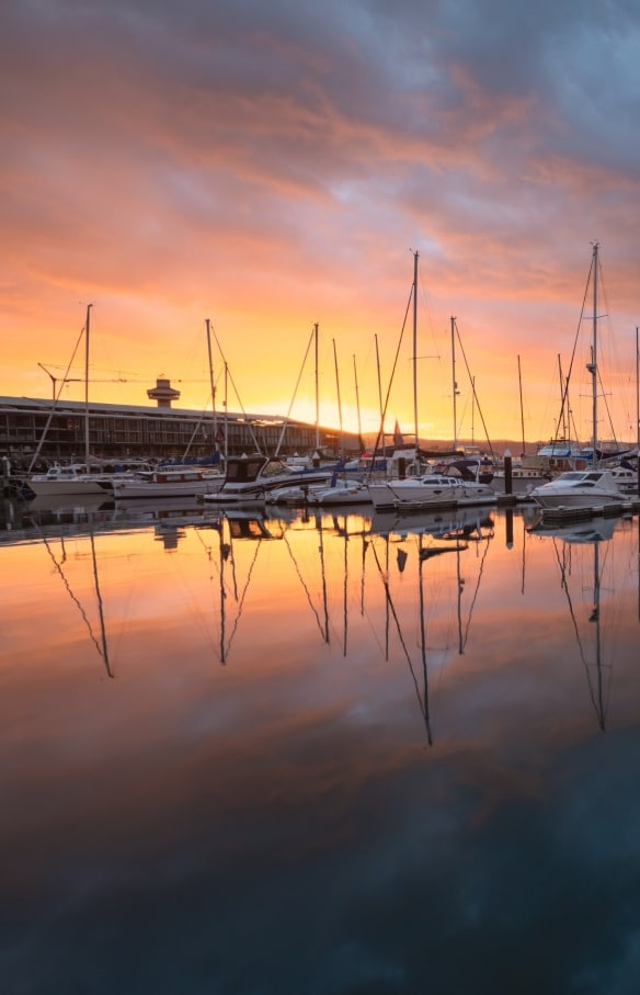 Constitution Dock, Hobart, Tasmania © Tourism Australia