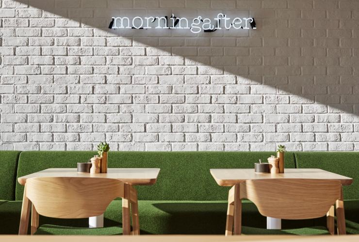 ブリスベンのカフェ、モーニング・アフター © Florian Grohn