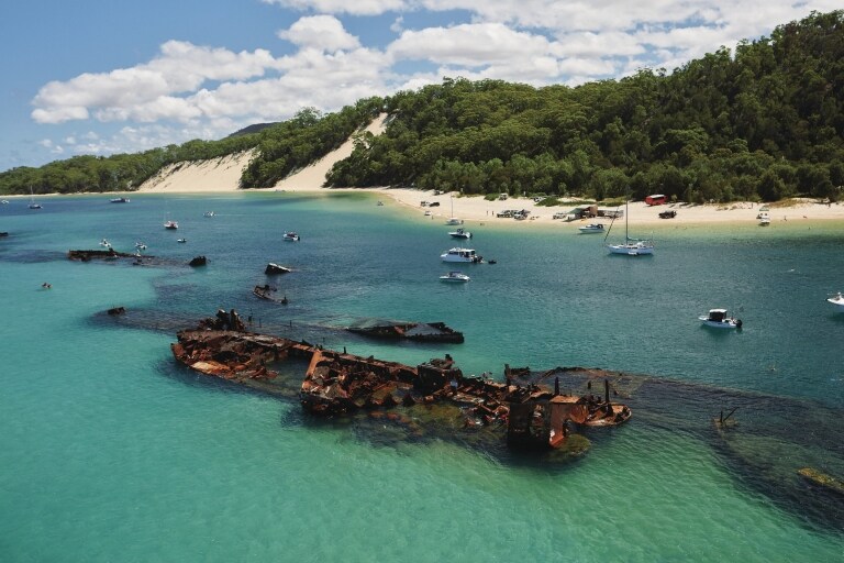 クイーンズランド州、モートン島、難破船タンガルーマ号 © Tourism and Events Queensland