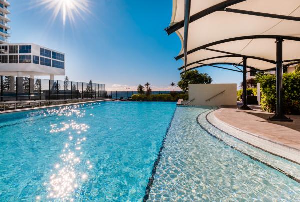 クイーンズランド州、ゴールド・コースト、ペッパーズ・ブロードビーチ © Destination Gold Coast