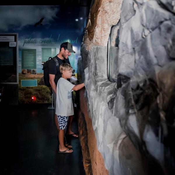 クイーンズランド州、ジュリア・クリーク、観光案内所 © Tourism and Events Queensland