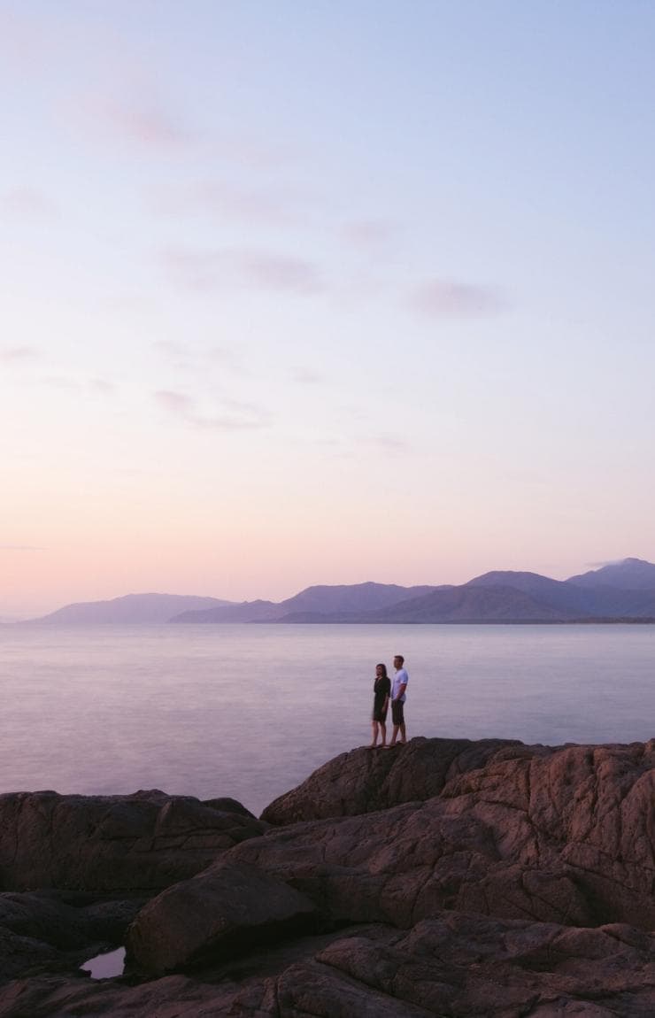 クイーンズランド州、ポート・ダグラス、フォー・マイル・ビーチ © Tourism and Events Queensland