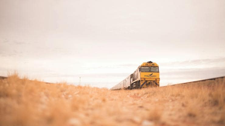 南オーストラリア州のアウトバック、インディアン・パシフィック号（Indian Pacific Train）© Journey Beyond