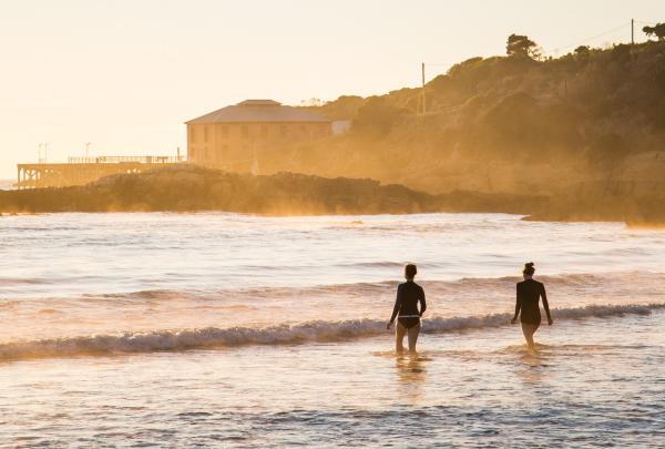 ニュー・サウス・ウェールズ州、タスラ、タスラ・ビーチ © Destination NSW