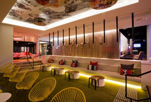 QT 골드 코스트, 골드 코스트, 퀸즐랜드 © QT 호텔