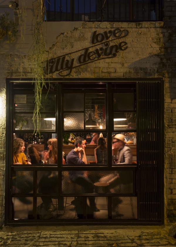 러브 틸리 디바인, 달링허스트, 뉴사우스웨일스 © 다니엘 보우드(Daniel Boud)/뉴사우스웨일스주 관광청