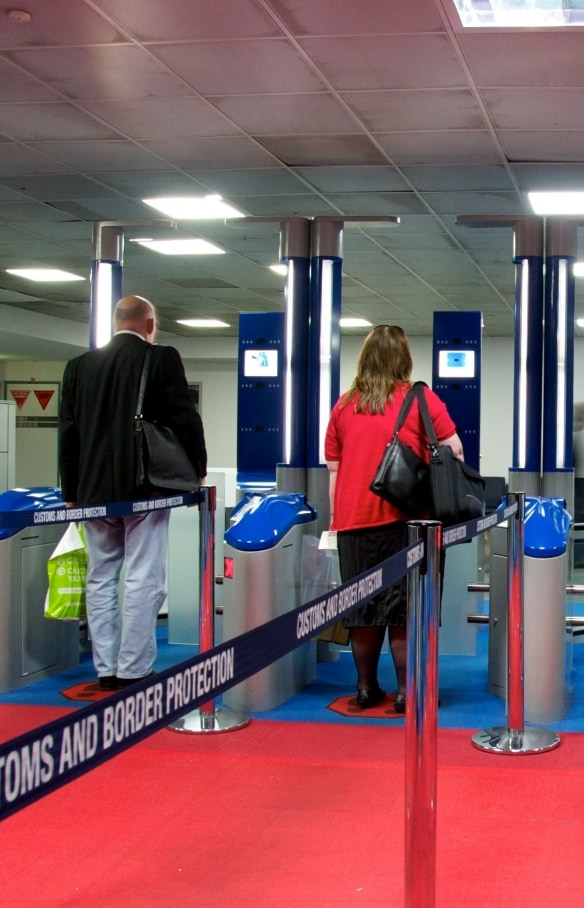 Hành khách sử dụng SmartGate © Australian Border Force