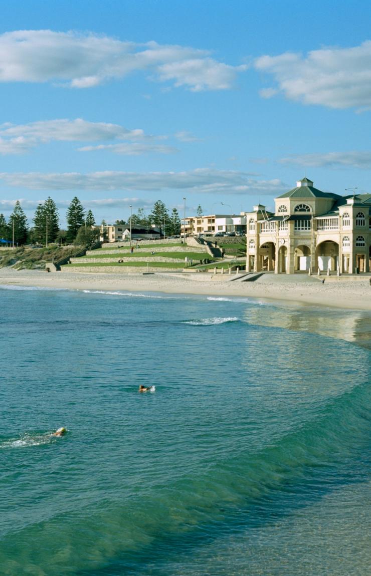 Bãi biển Cottesloe, Perth, Tây Úc © Tourism Australia