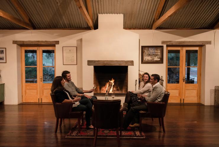 Hầm rượu vang Pindarie, Thung lũng Barossa, Tiểu bang Nam Úc © South Australian Tourism Commission, Sven Kovac