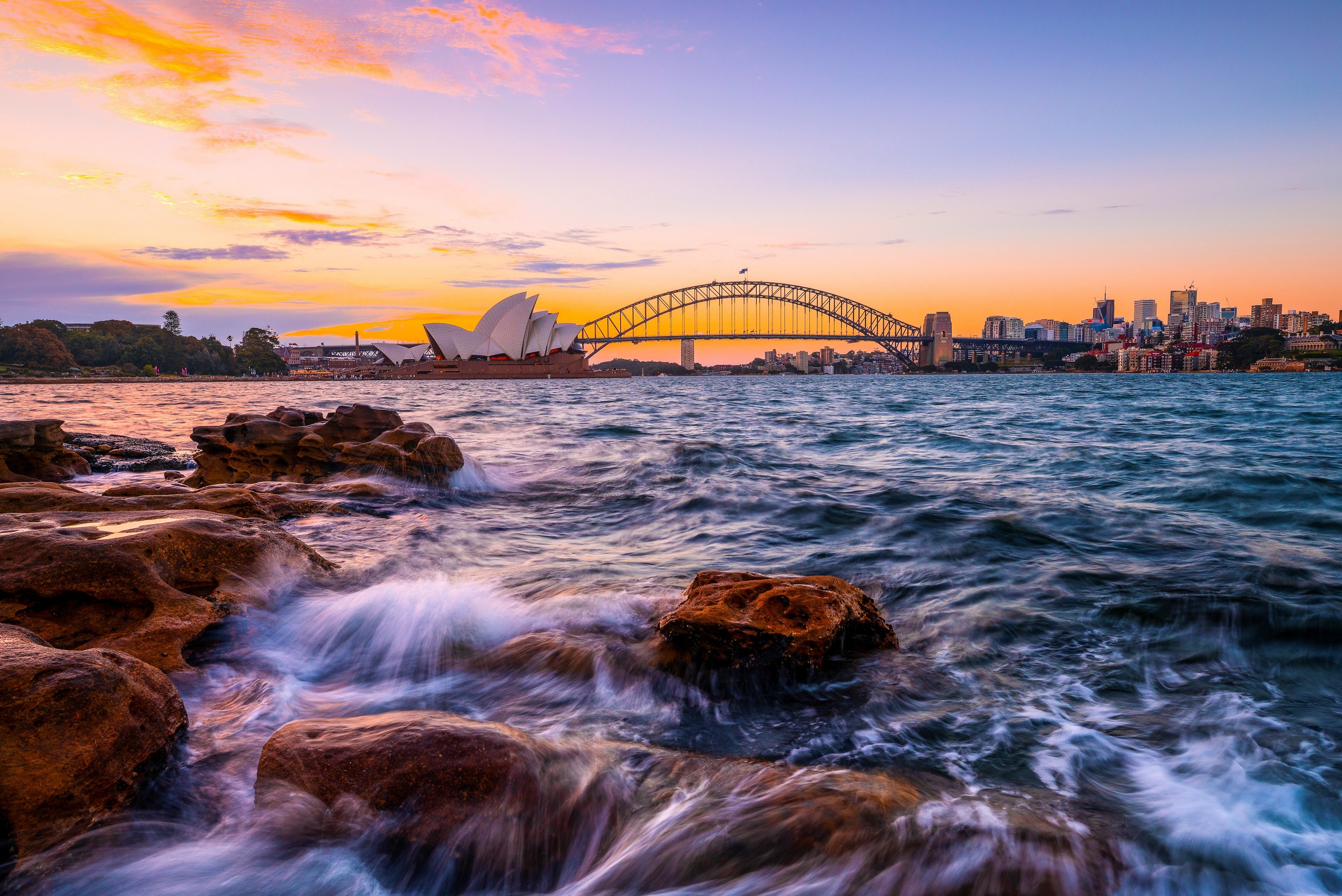 Sun setting over Sydney Harbour © Destination NSW