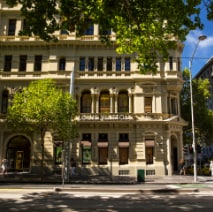 Louis Vuitton boutique on Collins Street in Melbourne © Visit Victoria 