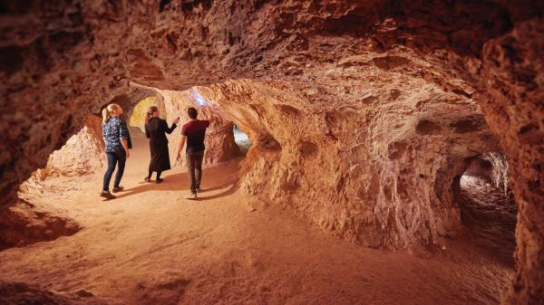 Umoona Opal Mine & Museum, Coober Pedy, SA © Adam Bruzzone, Tourism Australia