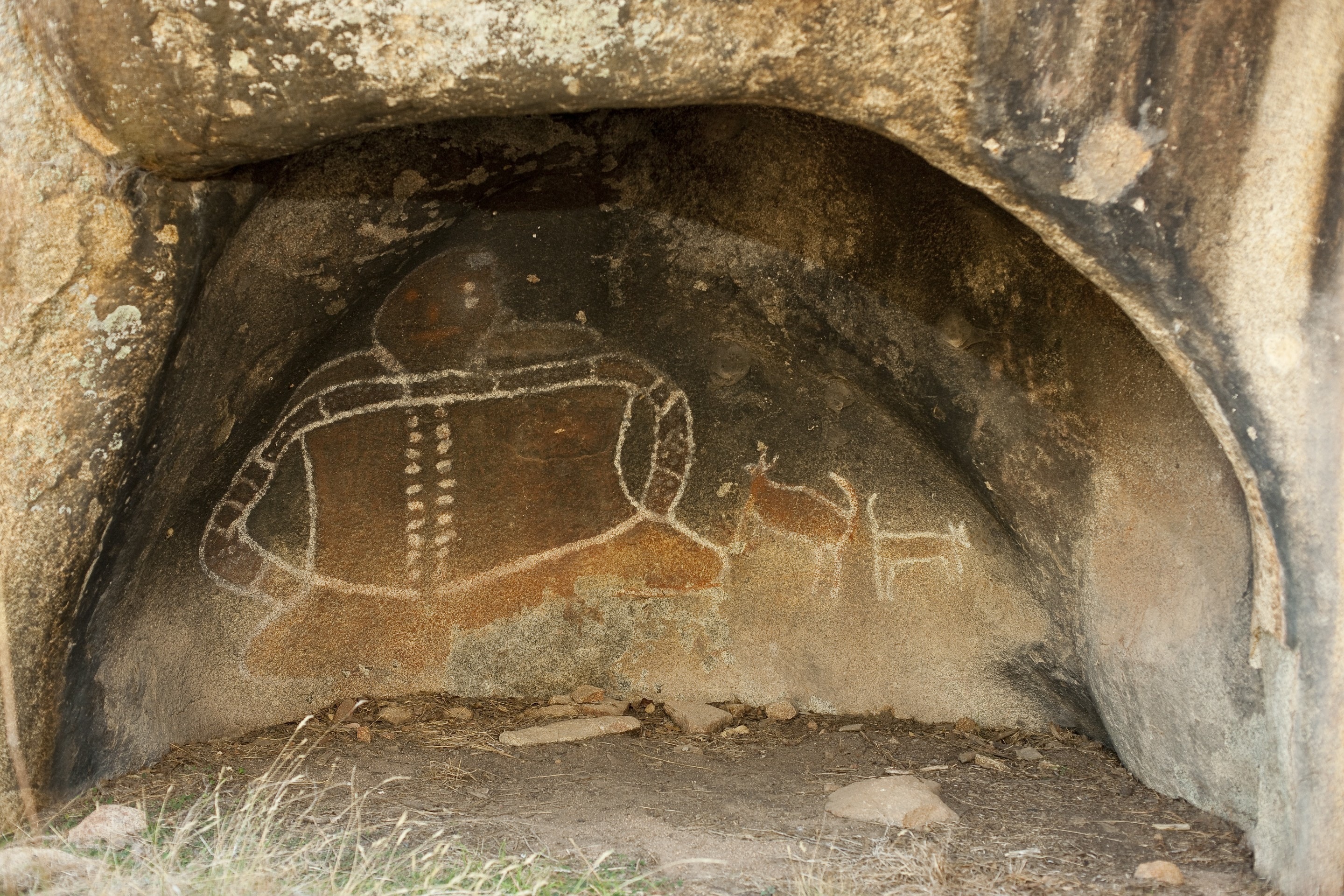 Rock art at Bunjil Shelter, Grampians, VIC © Visit Victoria