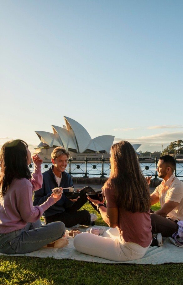Hickson Road Reserve, The Rocks, NSW © Destination NSW