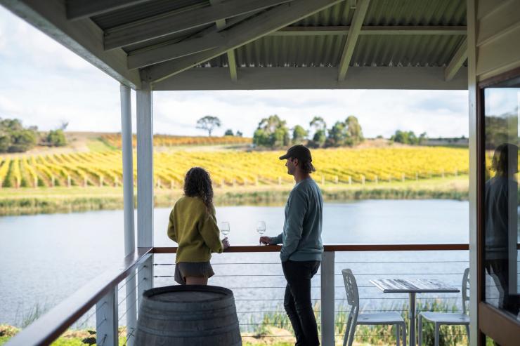 塔斯马尼亚州,斯旺西,米尔顿葡萄园 © 澳大利亚旅游局版权所有 塔斯马尼亚州,斯旺西,米尔顿葡萄园 © 澳大利亚旅游局版权所有