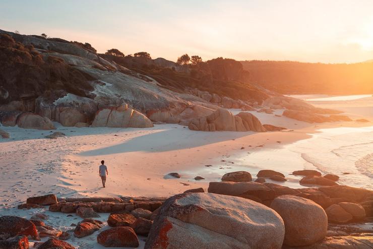 塔斯马尼亚州,缤纳龙湾,火焰湾 © 澳大利亚旅游局版权所有 塔斯马尼亚州,缤纳龙湾,火焰湾 © 澳大利亚旅游局版权所有