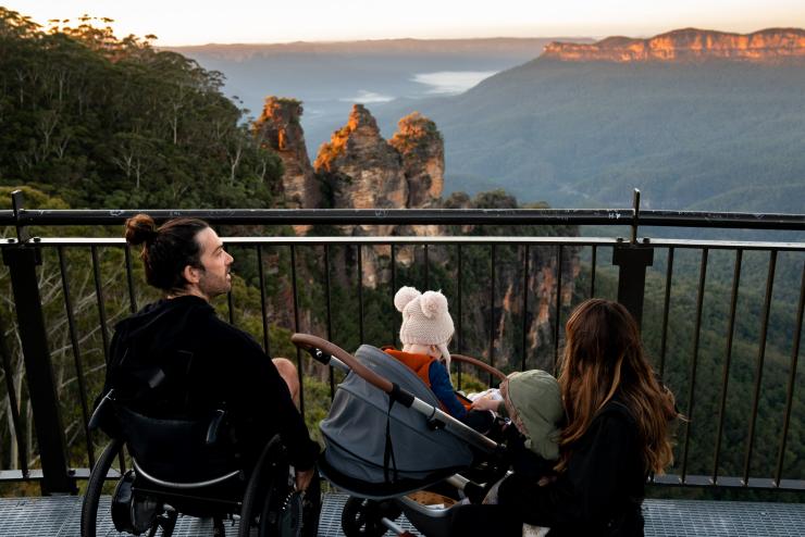 新南威尔士州,蓝山,三姐妹峰 © 澳大利亚旅游局版权所有 新南威尔士州,蓝山,三姐妹峰 © 澳大利亚旅游局版权所有