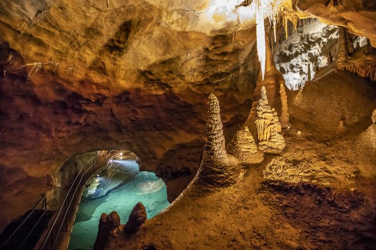 新南威尔士州,蓝山,珍罗兰山洞 © 新南威尔士州旅游局版权所有 新南威尔士州,蓝山,珍罗兰山洞 © 新南威尔士州旅游局版权所有